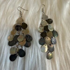 🩷5/$10 Elegant Shell Dangle Earrings